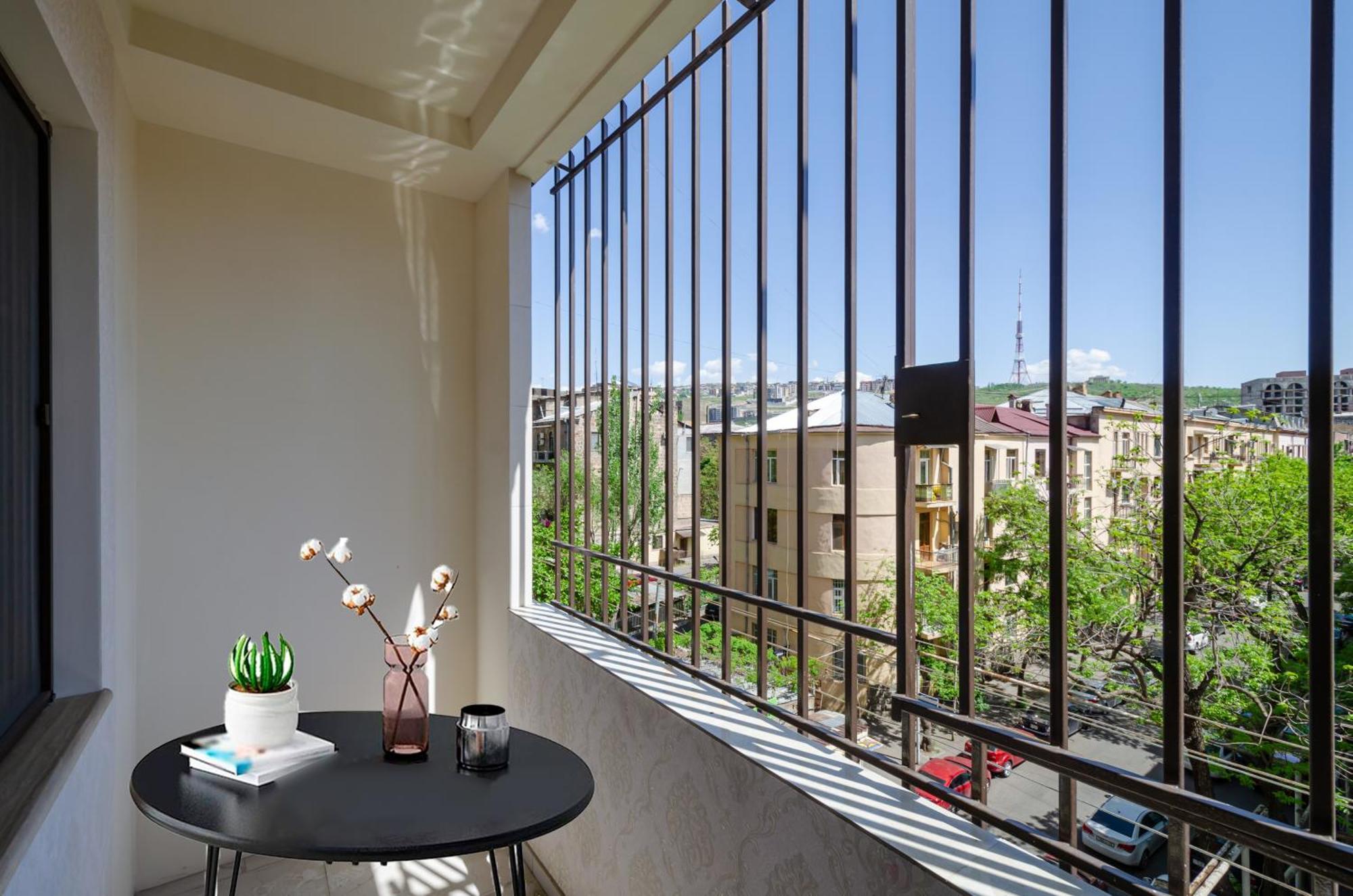 5A Beautiful Apartment In The Center Of The Capital Photo Original Jerevan Exteriör bild